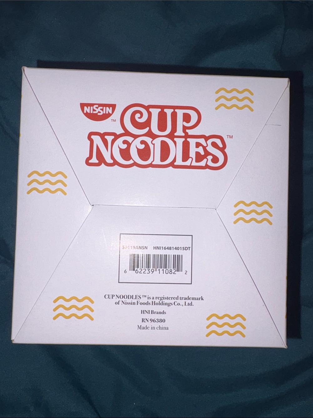 Nissin Cup Noodles Red Chopsticks Helper & Ramen Cup Spoon Set - Picture 12 of 12